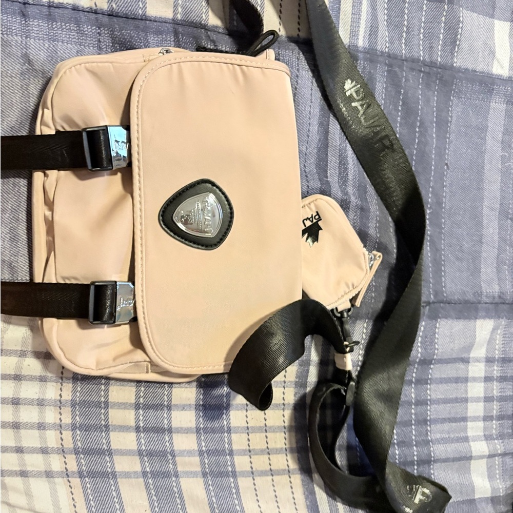 Pajar Shoulder Bag